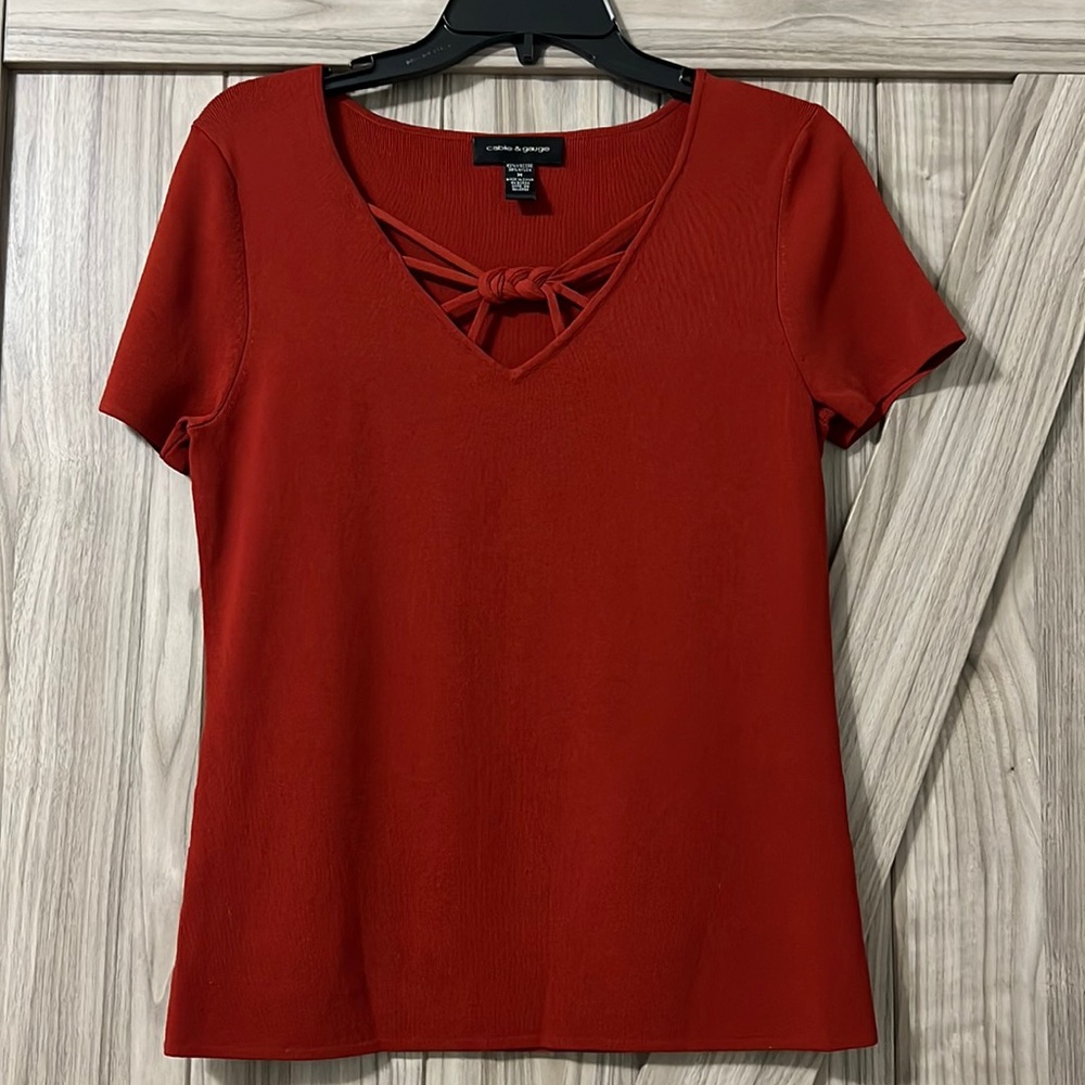 Short Sleeve Sweater by Cable & Gauge. Sz M